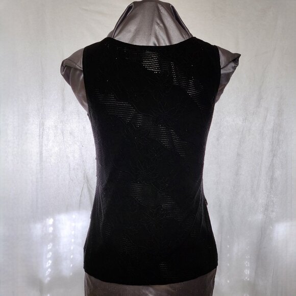 Black Layered sleeveless Ruffle Lace Blouse with Floral Motif - Picture 3 of 9